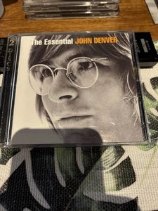 JOHN DENVER - The Essential 2 x CD 2007 RCA Discs Like NEW! 2CD - Picture 1 of 3