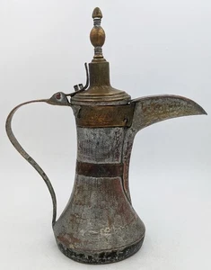 ISLAMIC ARABIC COPPER & BRASS ENGRAVED COFFEE POT / DALLAH 12.7 INCH - Picture 1 of 9