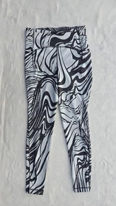 Lululemon Leggings Womens 8 Black White Marble Print High Rise Yoga Pants Active - Picture 1 of 10