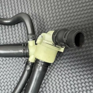 PEL500290 Thermostat Radiator Coolant Hose for Land Rover Discovery 04-09 - Picture 1 of 6