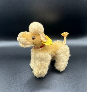 Vintage Steiff Dog Poodle Mini Pompom Button Yellow Tag 4" - Picture 1 of 9
