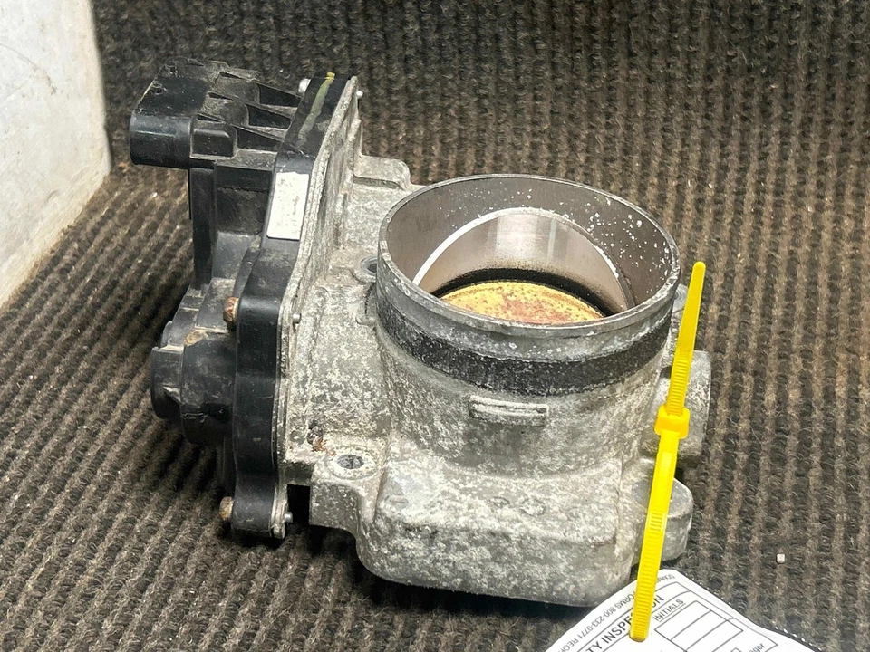 Fits 2005-2008 Pontiac Grand Prix Throttle Body OEM:12607894 - Image 1 of 4
