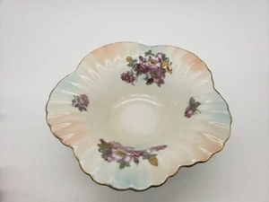 Plato de caramelo con patas pintado a mano rosa musgo del Támesis Japón L23 - Imagen 1 de 6