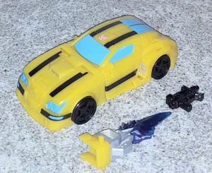 Transformers Cyberverse Adventures Bumblebee Deluxe Figure - Picture 1 of 3