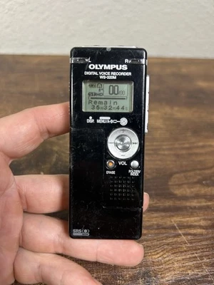 Grabadora de voz digital y reproductor de música Olympus WS-320M 1 GB Foto 1 de 4
