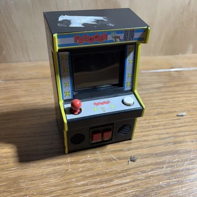 FROGGER 09551 MINI ARCADE CLÁSICO JUEGO KONAMI ¡FUNCIONA!! Foto 1 de 4