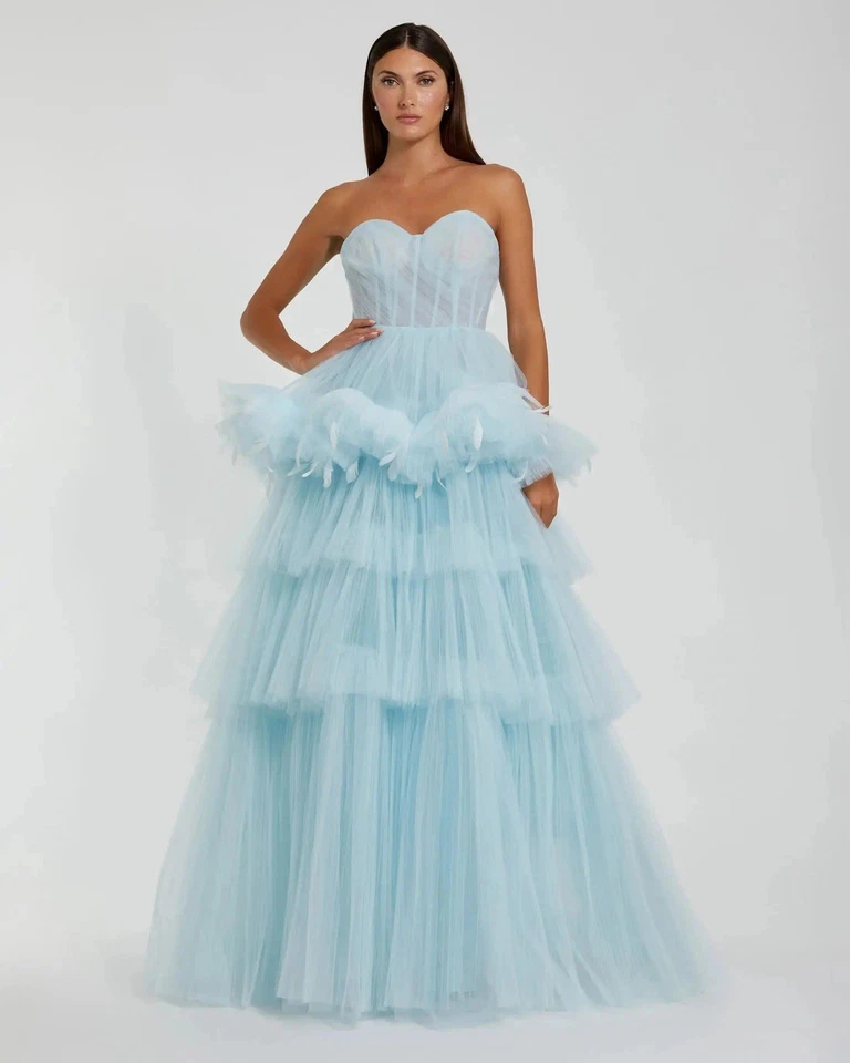 Vestido de plumas de tul sin tirantes azul Mac Duggal 20588 talla 4 volantes plisado nuevo con etiquetas $998 Foto 1 de 4
