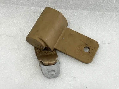 1985 1986 1987 1988 1989 1990 1991 JEEP GRAND WAGONEER ПРАВЫЙ ЗАДНИЙ РЕМЕНЬ БЕЗОПАСНОСТИ ЖЕЛТОВАТО-КОРИЧНЕВЫЙ - Изображение 1 из 4