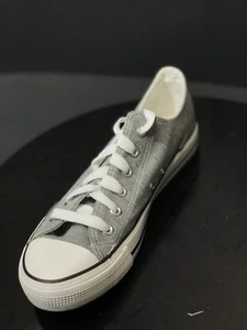 New Women Low Top Canvas Sneakers Grey Color Sports Fashion Size US 8 M - Picture 1 of 8