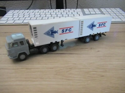 Wiking Magirus Container Sattelzug SFC Buone Condizioni - Immagine 1 di 4