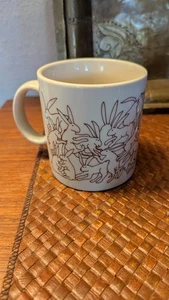 Taylor & NG Vintage Tasse Made In Japan Naughty Rabbits - Bild 1 von 9