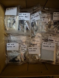 GROS lot Composants Électroniques IC DIVERS Pioneer - Photo 1/3