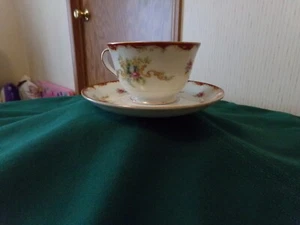 Harmony House "Wembley" China, Made in Japan Cups & Saucer,Red w/ Gold Trim, - Picture 1 of 7