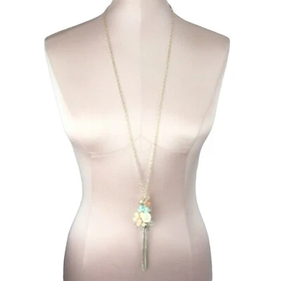 Collar Largo de Metal Kohl's Tono Plateado con Flores y Borla Esmalte Pastel Foto 1 de 3