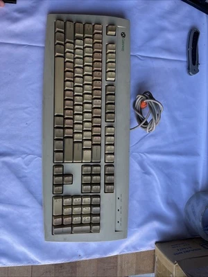 Vintage Gateway Keyboard In Good Condition. - Image 1 of 4