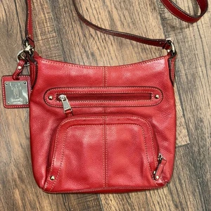 TIGNANELLO Cherry Red Multi Pocket Cross Body Bag w/ Hangtag Keychain EUC - Picture 1 of 9