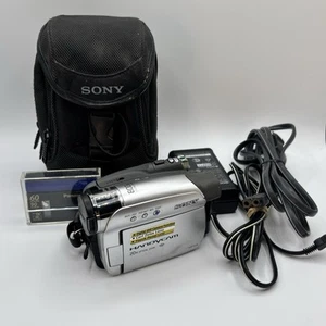 Sony Handycam DCR-HC36 MINIDV videocámara paquete Nighthot - Probada y funcionando - Imagen 1 de 9
