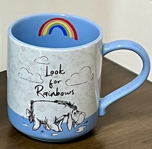 Pooh Eeyore Rainy Day Friends Tasse When it Rains Look for Rainbows Puddles of Fun - Bild 1 von 24