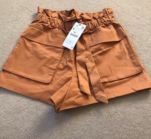 bermuda beige zara
