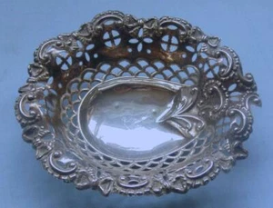 ANTIQUE VICTORIAN SOLID SILVER TRINKET DISH DATED 1896 - Picture 1 of 4