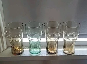 Vasos fuente de soda Coca Cola 14 OZ Juego de 4 en 2 colores diferentes - Imagen 1 de 4