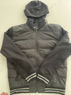 Chaqueta acolchada American Eagle negra para hombre talla S Foto 1 de 3