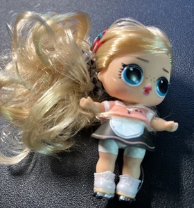 LOL Surprise Puppenhaar SMALL FRY Kellnerin - Bild 1 von 2