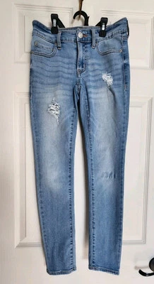 Pantalones de mezclilla para mujer Aeropostal Juniors talla 2 cortos ajustados tiro bajo Aeropostal pequeños Foto 1 de 4