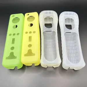 Nintendo Wii Silicone Controller Skin Sleeve Covers 2 Sets - Picture 1 of 4