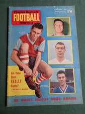 CHARLES BUCHAN'S FOOTBALL MONTHLY MAG - FEB 1961 - KEN MALCOLM - BOBBY CHARLTON
