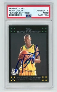 KEVIN DURANT Signed Auto 2007 Topps Rookie Card #112  PSA Auto #84982378 - Picture 1 of 2