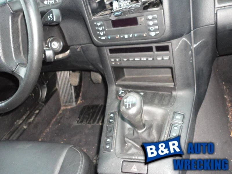 Pantalla de infoentretenimiento usada se adapta a: BMW 328I Grado A 1997 Foto 1 de 4