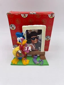 Enesco- Donald Artist Photo Frame (564680) - Picture 1 of 2