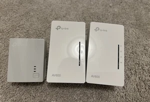 TP-Link AV600 2-Port Powerline Adapter Starter Kit, WiFi Extender - Picture 1 of 4