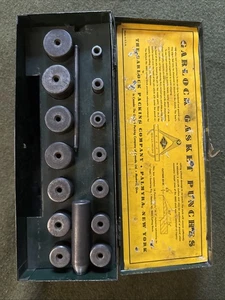 Vintage Garlock Gasket Punch Set USA 🇺🇸 Metal Case. Nice! - Picture 1 of 18