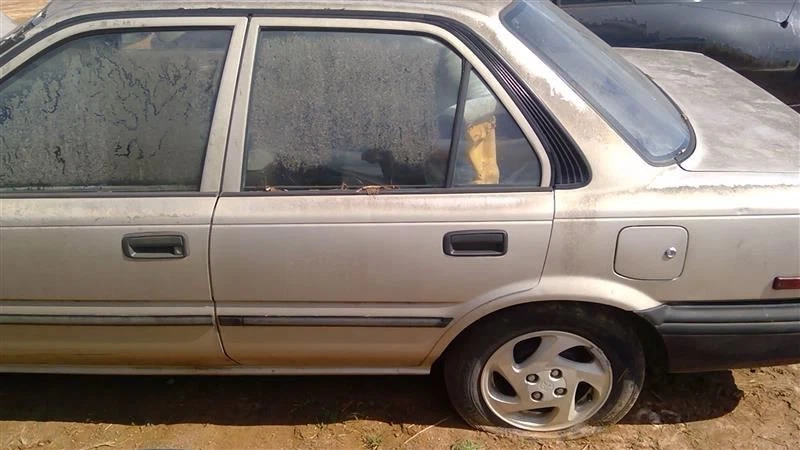 Driver Left Rear Side Door Sedan Manual Windows Fits 88-92 Toyota Corolla OEM Foto 1 de 4