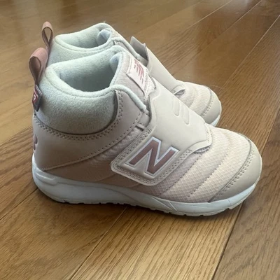 New Balance Acogedoras Botas Niños Rosa Niñas Talla 12 Foto 1 de 4