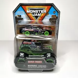 SpinMaster Monster Jam Series 5 / Grave Digger Car Combo 1/64 Esclusiva Walmart - Foto 1 di 2