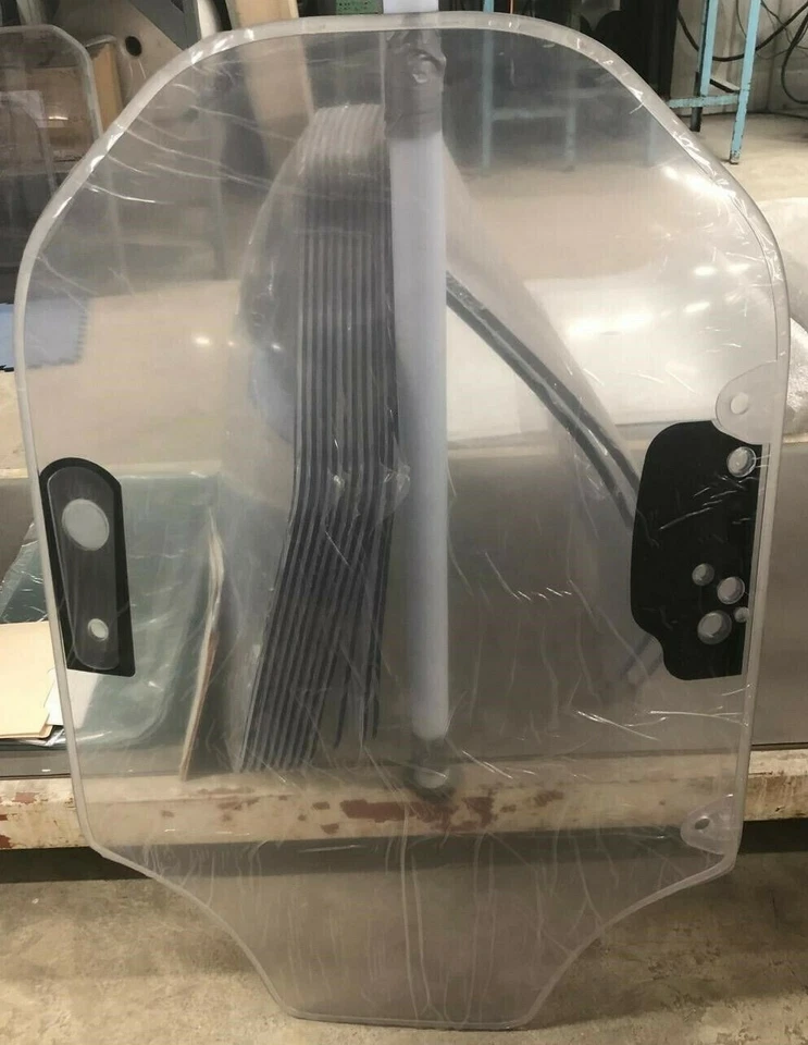 1/2英寸卡特彼勒D系列滑移转向门聚碳酸酯Lexan Mulcher割草机演示 — 第 1/4 张图片