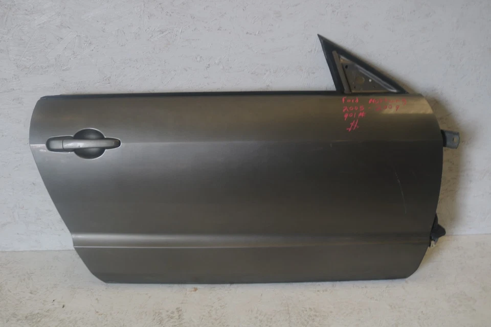 2005-2006-2007-2008-2009 FORD MUSTANG RIGHT FRONT DOOR Foto 1 de 4