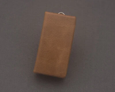 Funda de cuero A6 hecha a medida para IRIVER Astell&Kern AK HB1 Foto 1 de 4