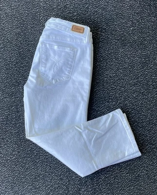 Esprit Damen  Stretch Jeans weiß 3/4 Hose Stretch mid Rise Gr. 27 neuwtg. - Bild 1 von 4