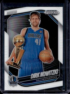 Prizm Black Dirk Nowitzki Legends White Prizms #21/175 Mavericks 2024-25 Foto 1 de 2