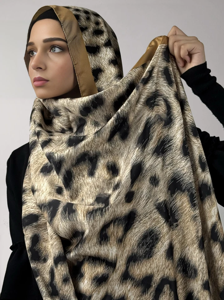 Mantón rectangular/hiyab leopardo de lujo Foto 1 de 3