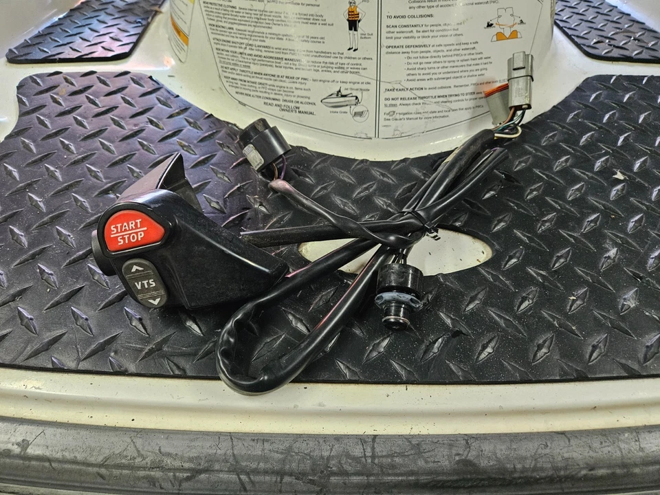 2007 Seadoo RXP 215 转向线束 278002382 原始设备制造商 — 第 1/1 张图片