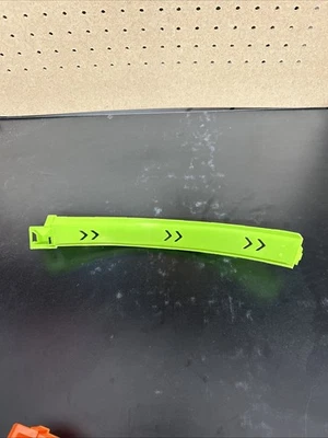 Hot Wheels HTK16 Action Loop Cyclone Challenge Track Part - Q4 Q5 green - Image 1 of 4