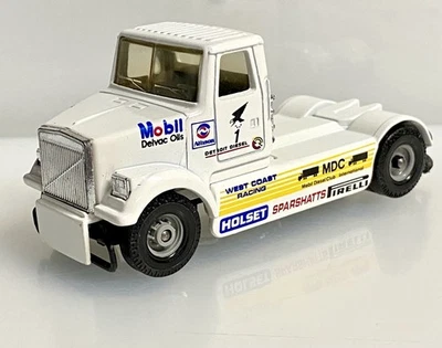 1/43 +/- CORGI TOYS VOLVO RACING TRUCK MOBIL SPORT MADE IN GREAT BRITAIN nMINT - Image 1 of 4