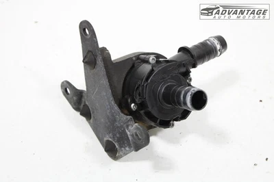 2018-2022 LINCOLN NAVIGATOR  ENGINE AUXILIARY COOLANT WATER PUMP W/ BRACKET OEM - Image 1 of 4