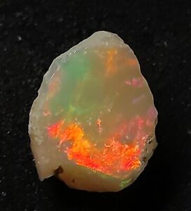 Opal Var. Welo - Opal, Anschliff,  1,60ct  10,3x8,3x4,0mm, aus  Äthiopien #2059