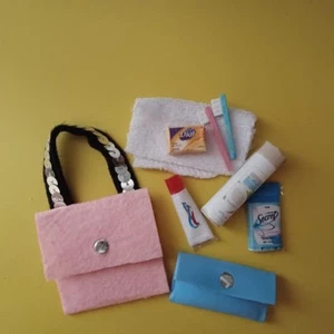 Puppenhaus Miniatur Konvolut Sammler Barbie/ Blythe Badezimmer Badewanne Beauty im Maßstab 1:6 - Bild 1 von 6